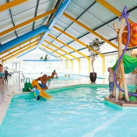 Sleeps 8 Pool Wifi T644078 * Veldhuizen